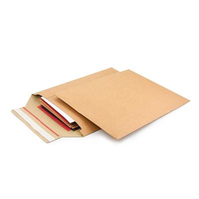 Package de livraison pratique et durable Courrier rigide recyclé Kraft pour livres