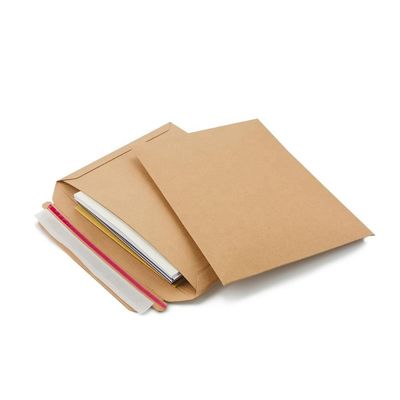 Package de livraison pratique et durable Courrier rigide recyclé Kraft pour livres